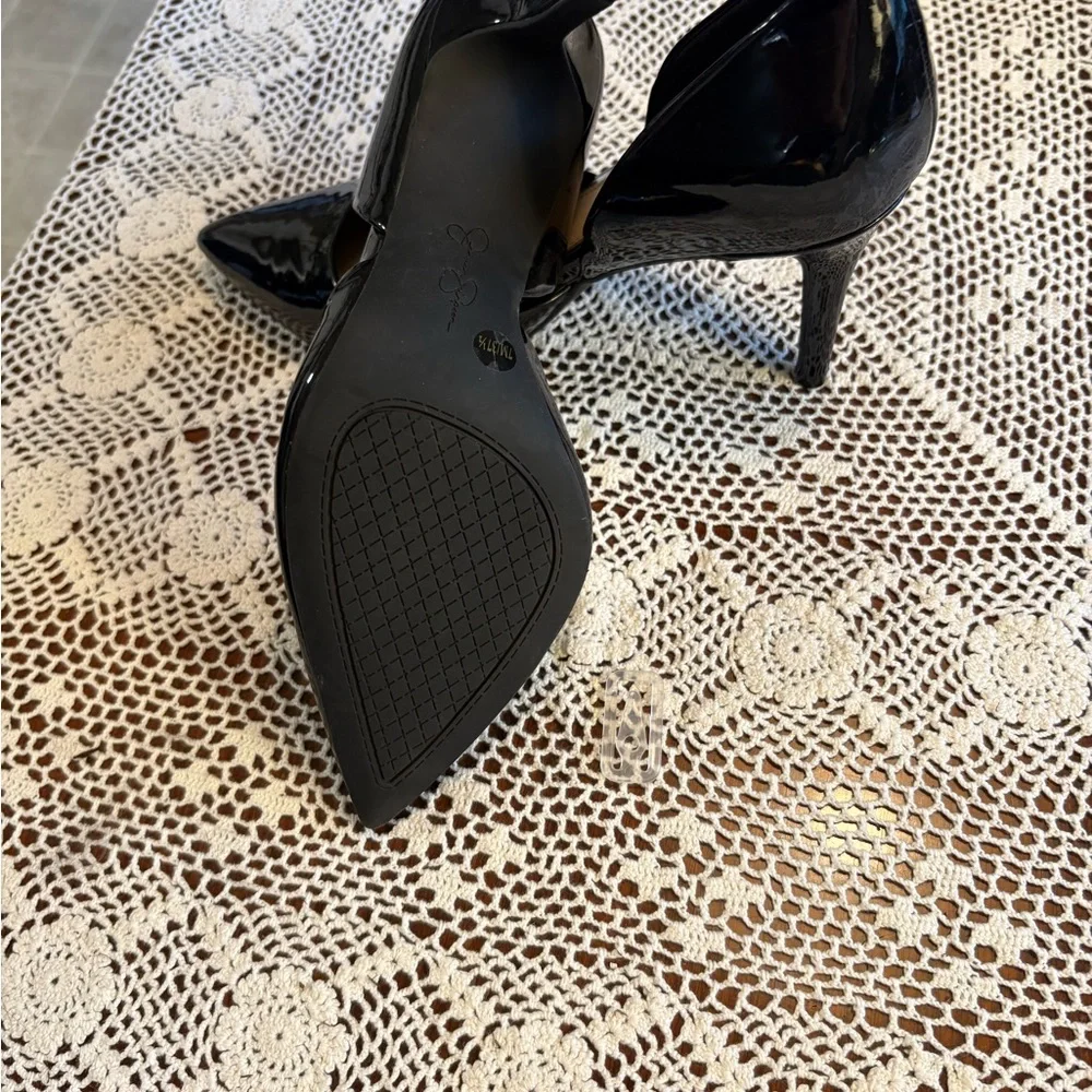 Chic Jessica Simpson Black Patent Leather Women's Heels - Picture 3 of 4